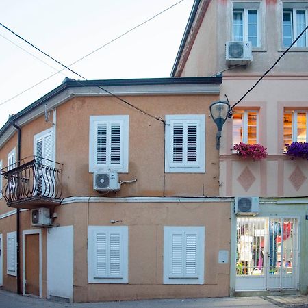 Apartments Allegra Sinj Εξωτερικό φωτογραφία